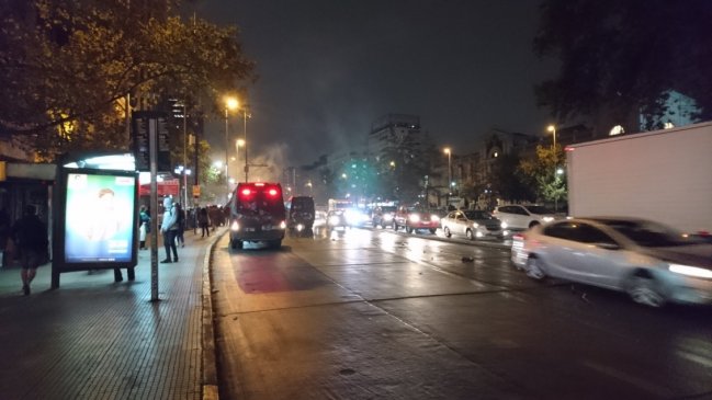 Protesta de vendedores ambulantes provocó interrupción del tránsito en la Alameda
