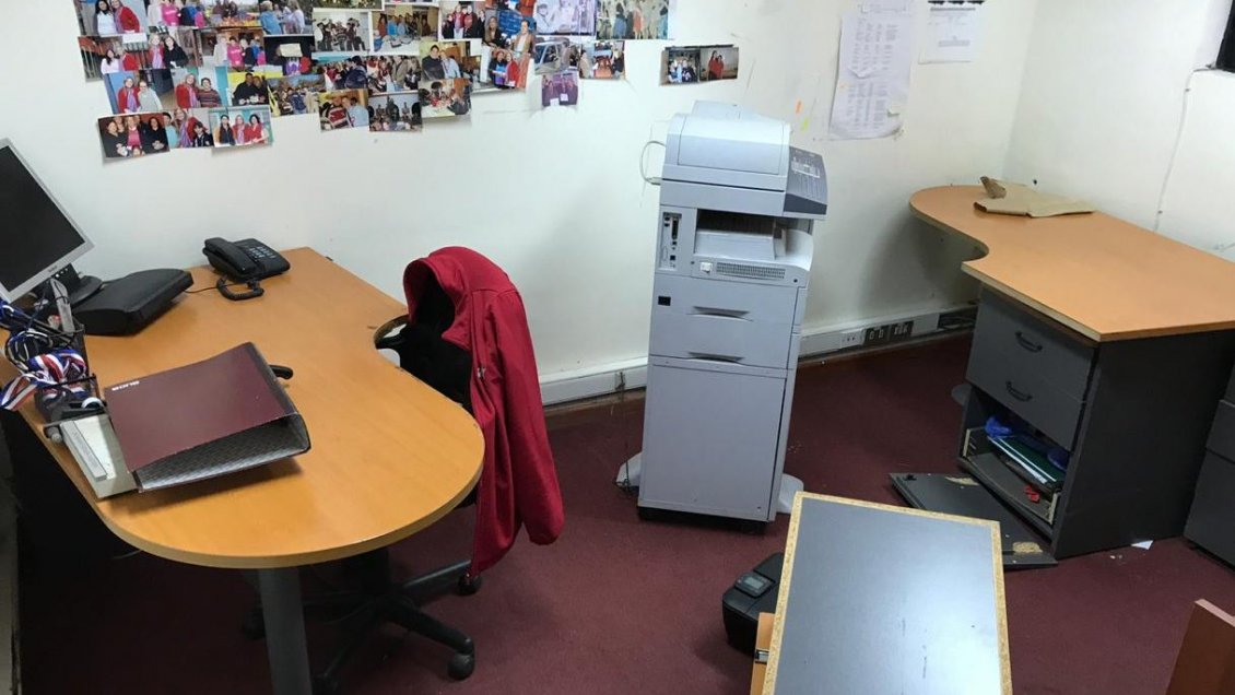 Adolescentes asaltaron sede de diputada UDI en San Antonio