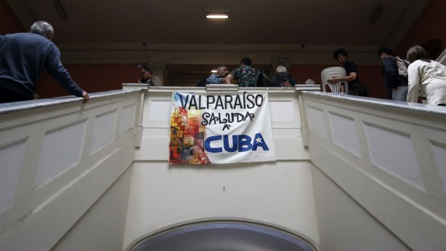 Municipio de Valparaíso instruirá sumario por acto conmemorativo de la revolución cubana