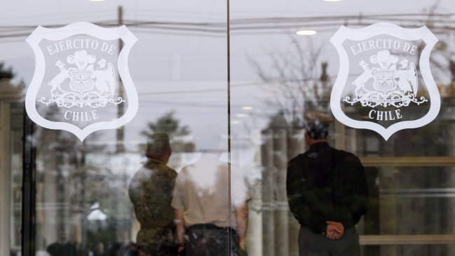 Ejército contrató a miembro de la Corte Suprema para encarar millonaria crisis de los pasajes