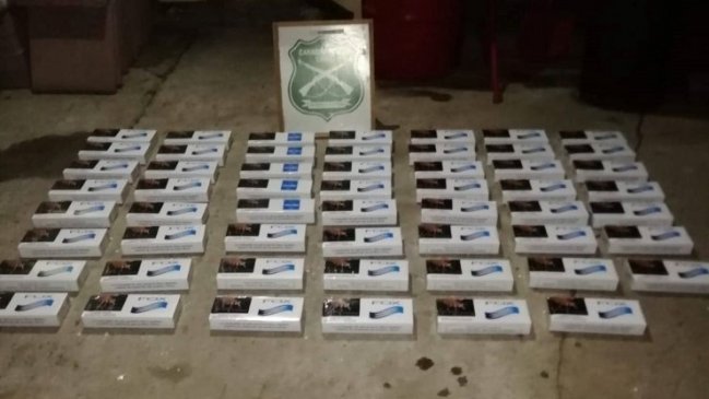 Carabineros detuvo a dos hombres por contrabando de cigarrillos en San Ignacio