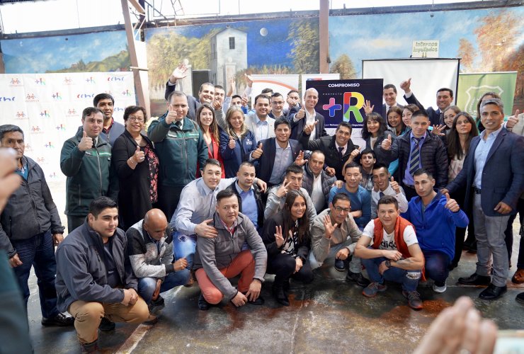 Proyecto +R: 25 internos de la cárcel de Chillán reciben capacitación laboral para su reinserción