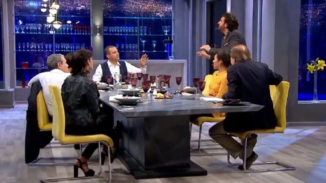Revelan momento en que Arturo Longton se fue de programa tras discusión con Loreto Aravena