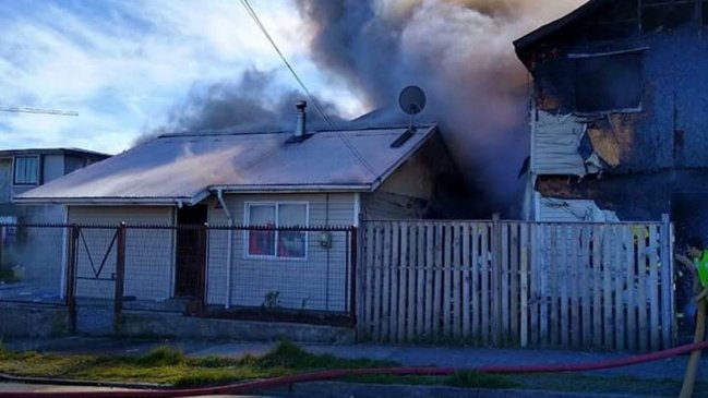 Incendio consumió cinco casas en Quellón