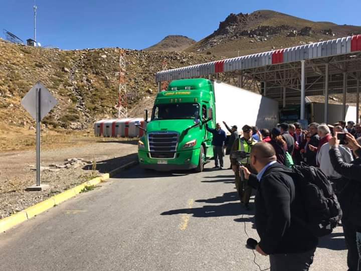 Comenzó a circular el transporte de carga a través del Paso Internacional El Pehuenche