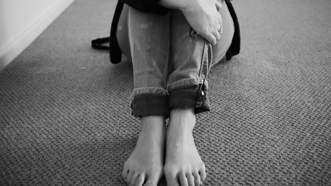 Conmoción en Argentina: Hombre de 63 años es acusado de violar y golpear a su hija de 19