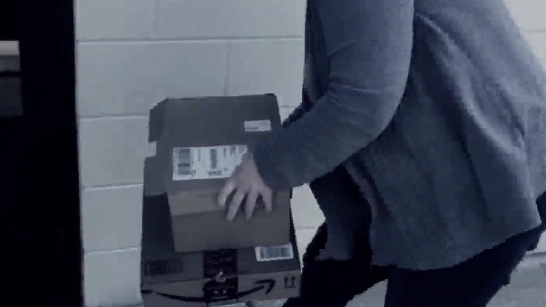 Hombre demandó a sus padres porque le botaron valiosa colección privada