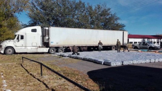Camionero chileno fue detenido en Argentina con millonario contrabando