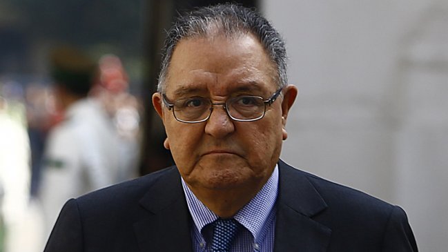 Huenchumilla: No me gusta que, buscando su identidad, la DC se 