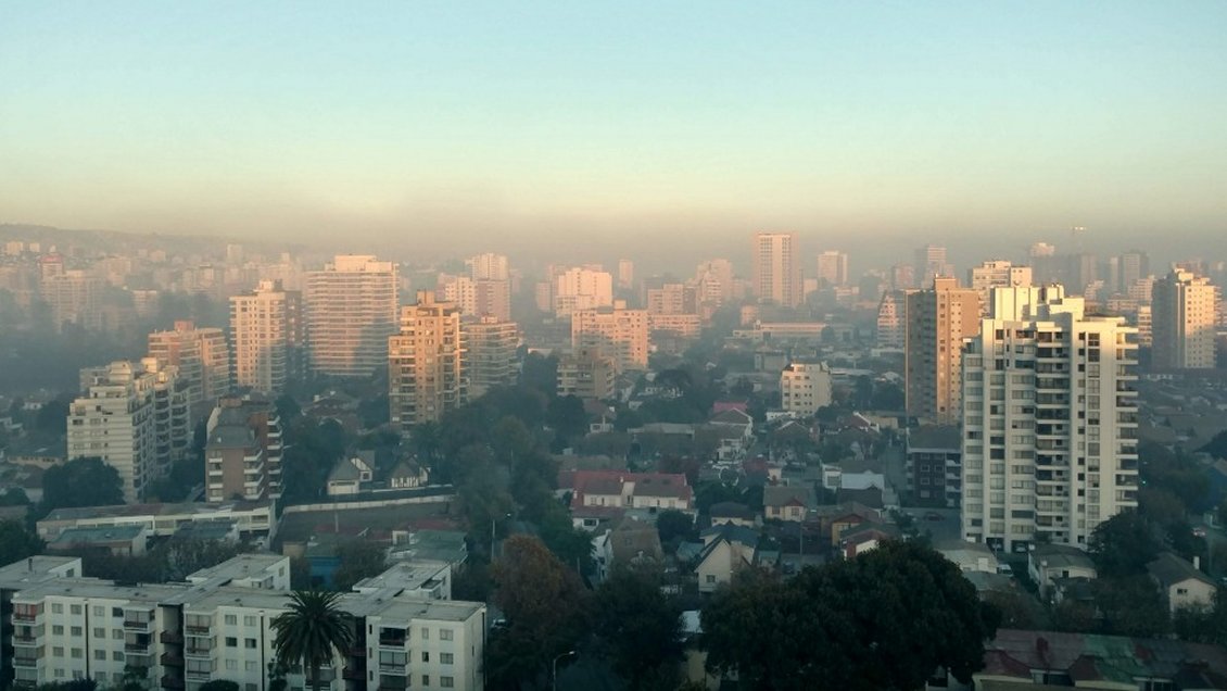 Tres colegios de Viña del Mar suspendieron sus clases por humareda