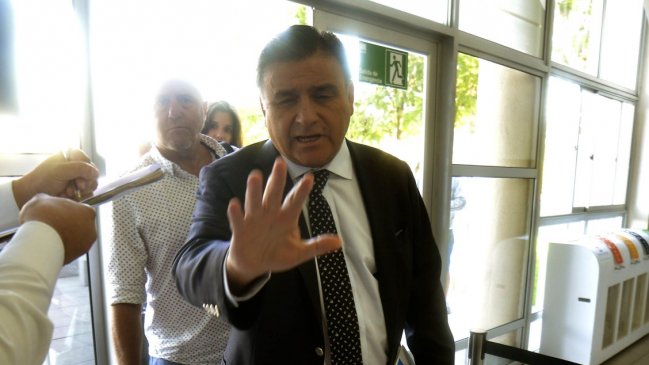 Caso Basura: Tribunal absolvió a alcalde Mario Olavarría