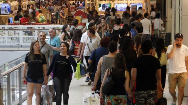 Malls funcionarán con horarios especiales este Viernes Santo