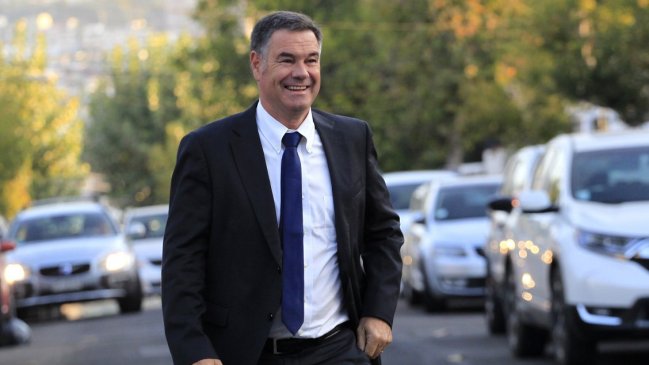 Alcalde de Pirque contra Ossandón: Tengo documentado que me amenazó