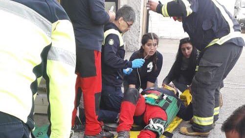 Rancagua: Dos bomberos graves tras caer desde 10 metros al suelo en un entrenamiento