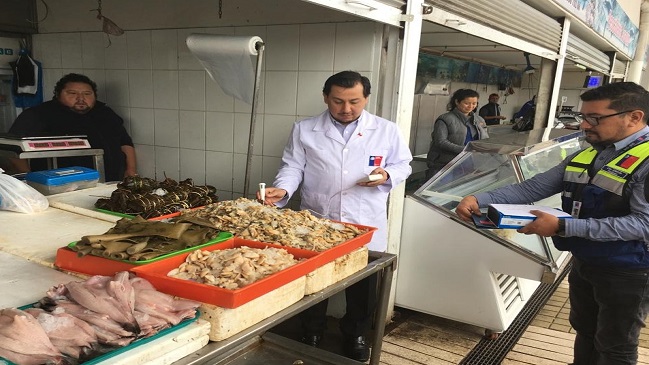 Inician 43 sumarios sanitarios en locales de pescados y mariscos de Biobío  finalizada Semana Santa 