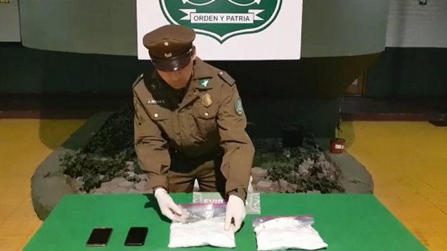 Control a vehículo en Lo Prado terminó con tres detenidos por porte de 2 kilos de cocaína