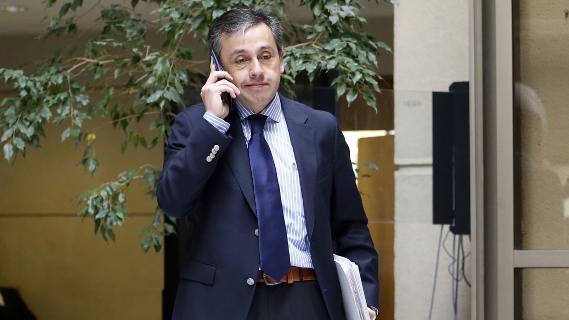 Piden a Comisión de Ética investigar ingresos de diputado Durán