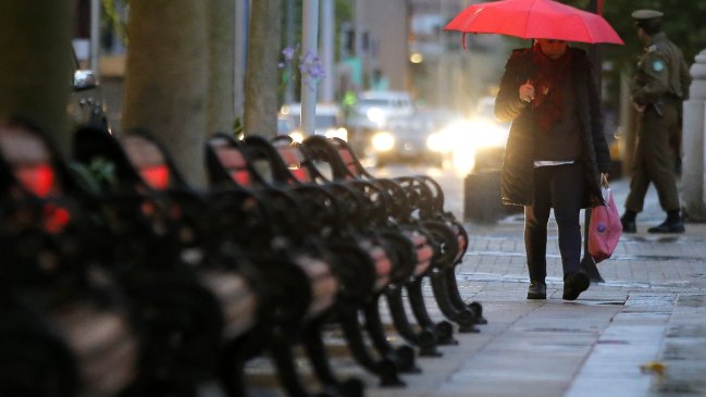 Pronostican precipitaciones para este miércoles en la Región Metropolitana