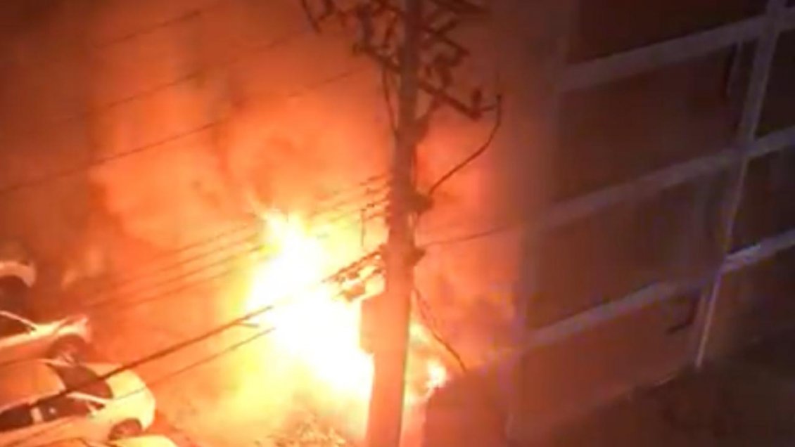 Incendio afectó los cuatro pisos de un edificio en Antofagasta