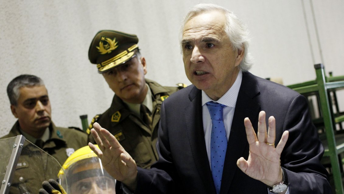 Chadwick pide no hacer uso político de acusación por mensaje de WhatsApp a alcalde de Rancagua