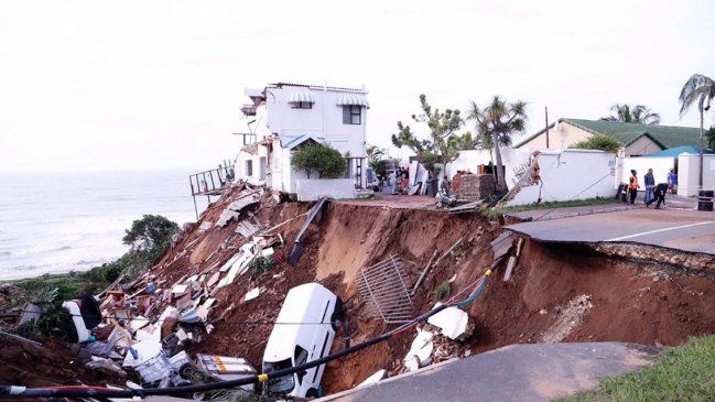 Ascienden a 51 los muertos por intensas lluvias en Sudáfrica