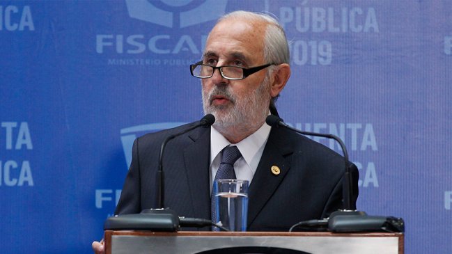 Abbott llegó a la Fiscalía de Rancagua para 