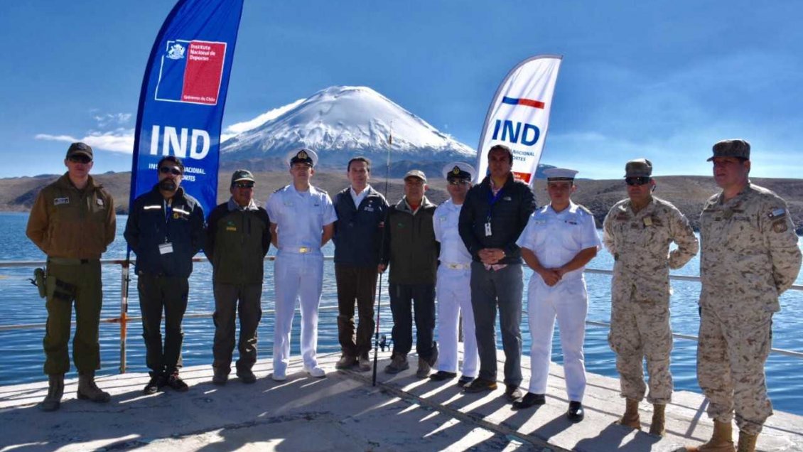 Campeonato de pesca apunta a controlar proliferación de Trucha Arcoíris en el Lago Chungará