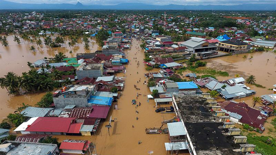 Al menos 29 muertos por inundaciones en Indonesia