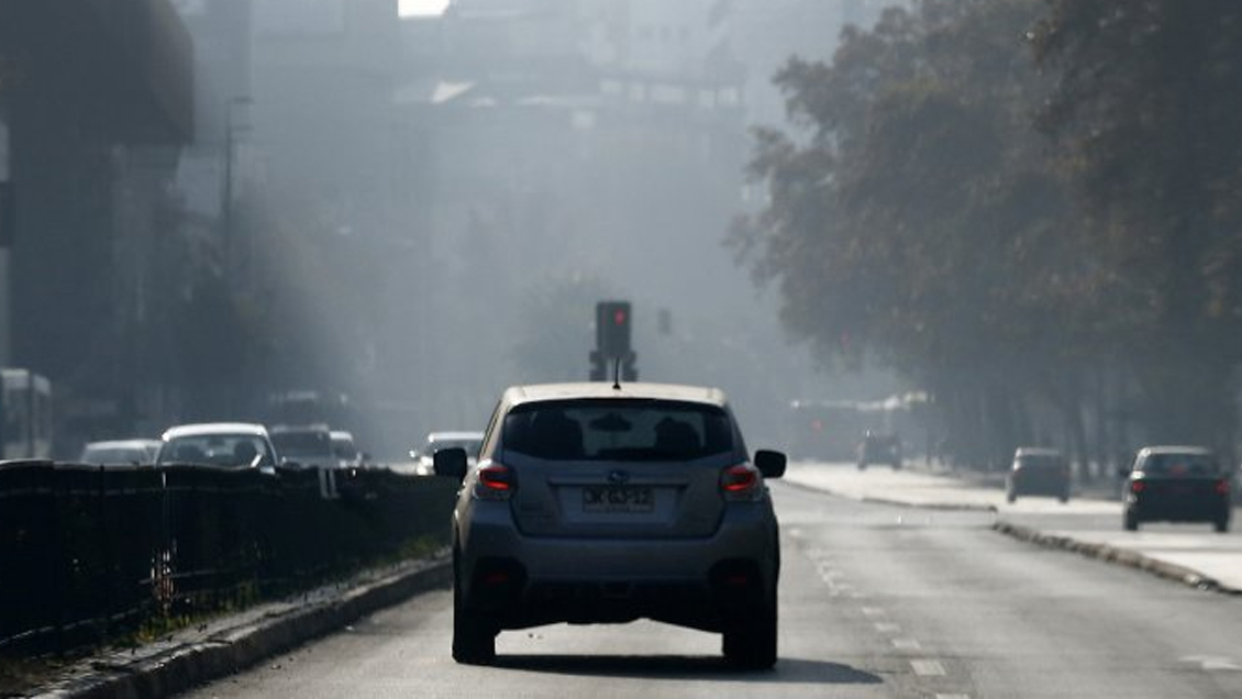 Restricción a catalíticos comenzará este jueves en Santiago: Dos dígitos por jornada