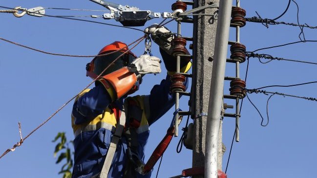 Corte de luz afecta a más de 3.500 clientes en Iquique