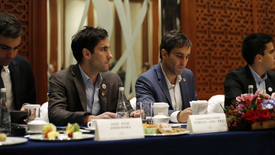 Oposición presenta tres oficios en Contraloría por viaje de hijos de Piñera a China