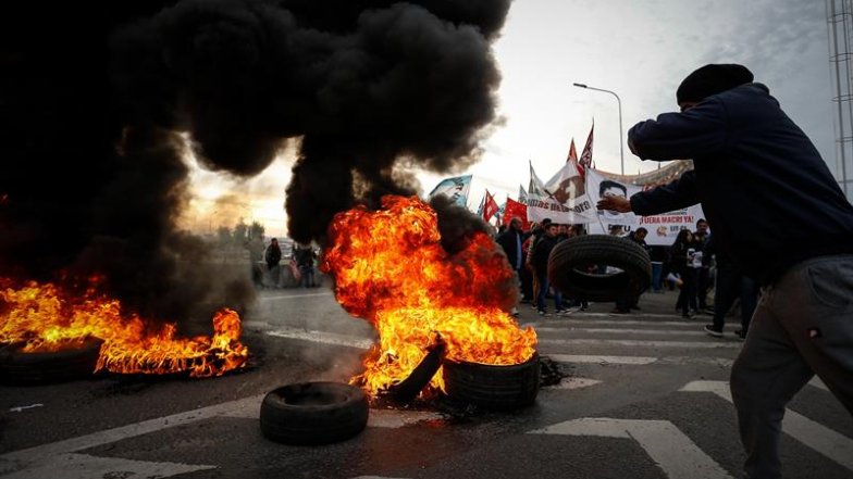 Dificultades en transporte durante paro impulsado por sindicatos en Argentina