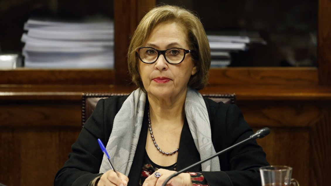 Senadora Muñoz: Proyecto de flexibilidad laboral abre la puerta a la precarización