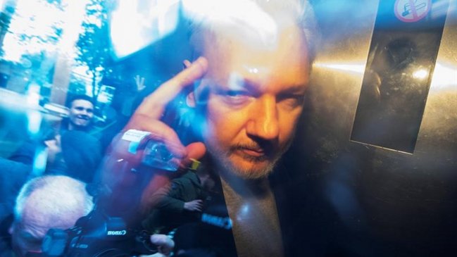 Assange negó consentimiento para ser extraditado a EE.UU.