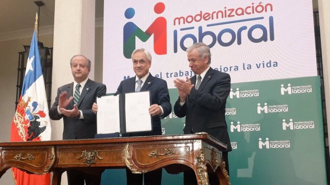 Gobierno firmó proyecto de modernización laboral