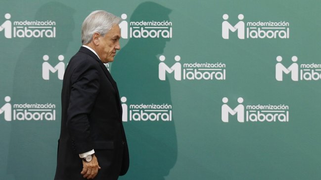 Encuesta: La mitad de los chilenos rechaza gestión del Presidente Piñera