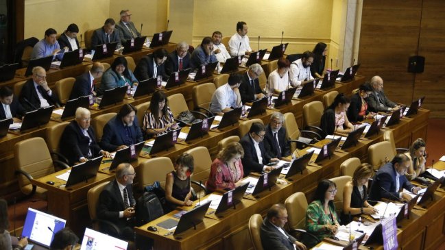 Pese a diferencias, oposición busca 