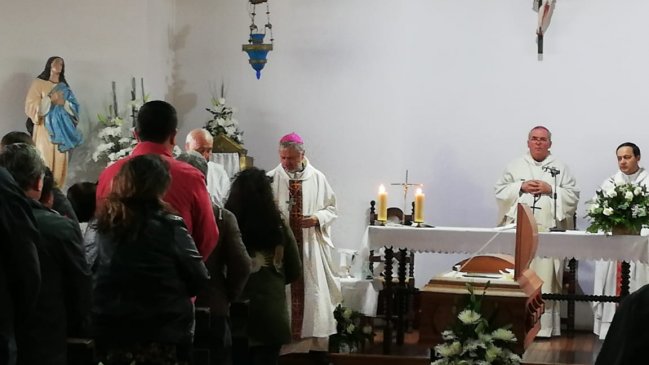 Molestia en laicado maulino por presencia de ex obispo de Talca en parroquia de Villa Prat