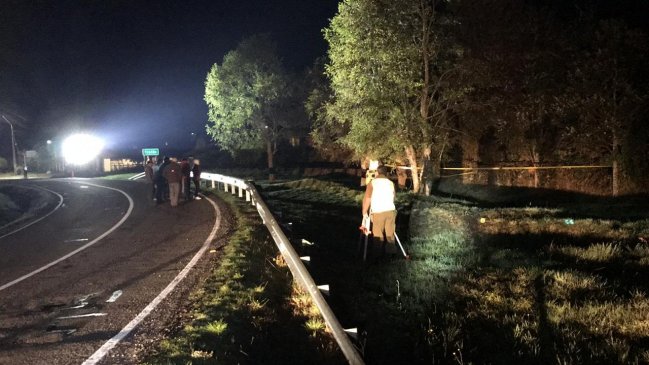 Motorista falleció tras caer a una zanja en la Región de Los Ríos