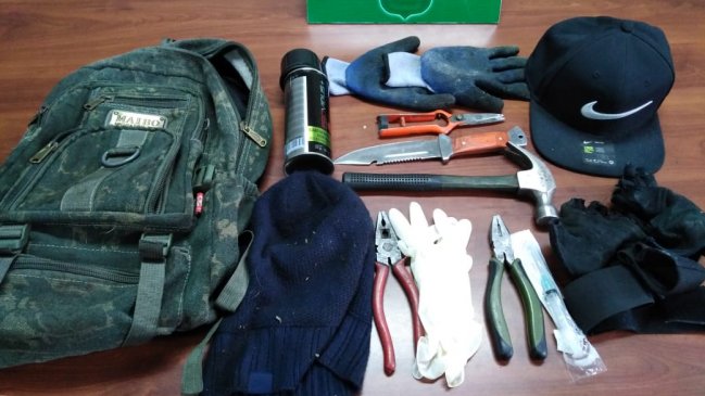 Carabineros detuvo a dos hombres acusados de abrir 44 máquinas de juegos y robar el dinero en Molina