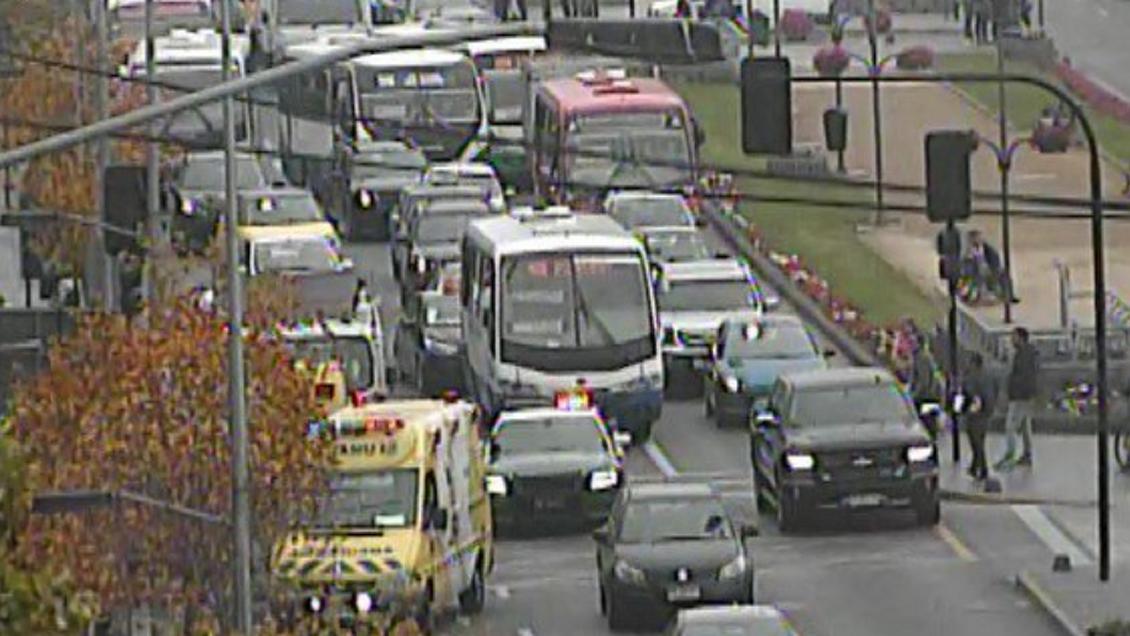 Mujer murió atropellada por microbús en pleno centro de Viña del Mar