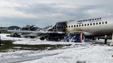  Hallaron las cajas negras del avión siniestrado en Moscú  