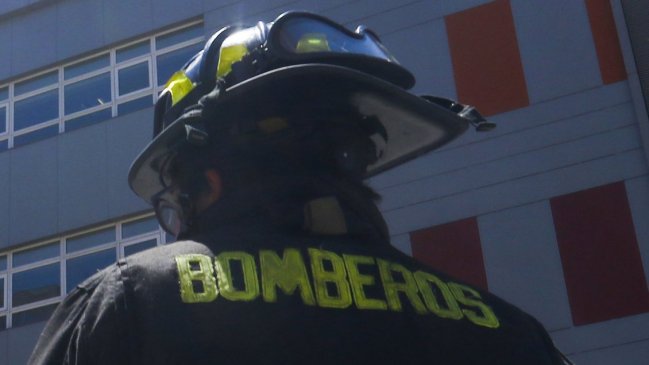 Desconocidos atacaron dos carros de Bomberos en Collipulli