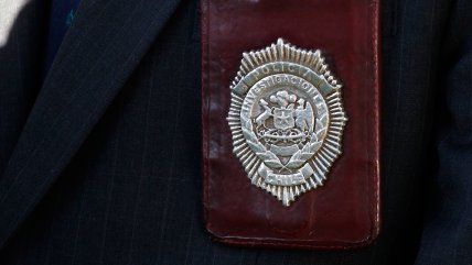  Querellante contra director PDI: No se explica compra de vehículo de lujo  