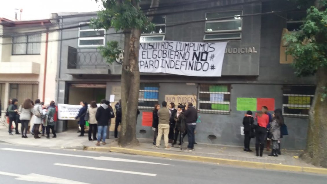 Biobío: Funcionarios de la Corporación Judicial bajaron paro que ya cumplía 45 días