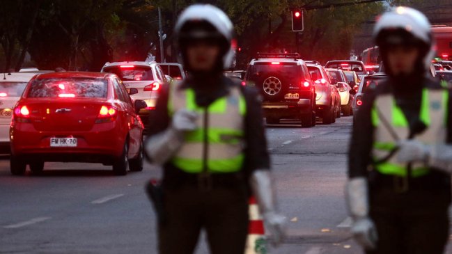 Más de 5 mil infracciones dejó primera semana de restricción permanente en Santiago