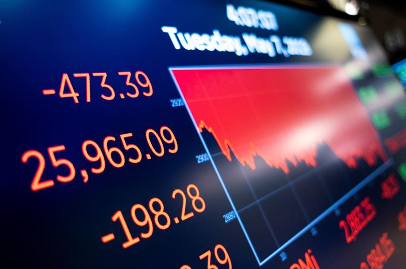 Trump ordenó imponer aranceles a todas las importaciones de China