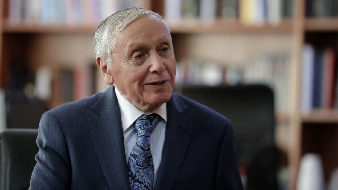 Obispo Durán insiste en seguir en su puesto tras destitución