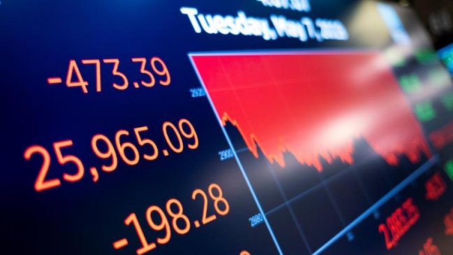 Trump ordenó imponer aranceles a todas las importaciones de China