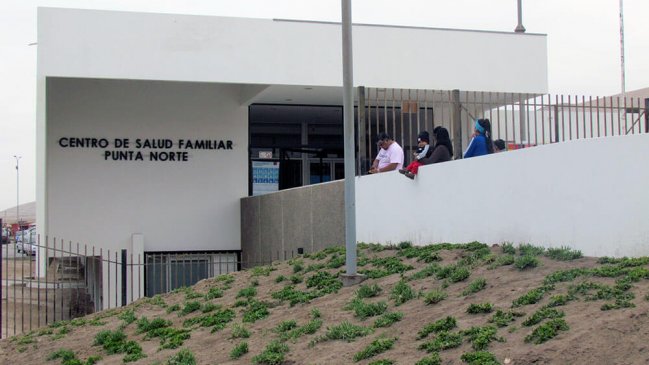 Filtraciones de agua en Centro de Salud de Arica obligan a tomar medidas de mitigación
